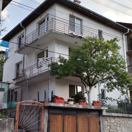 Къща За Гости - Софи, Гр. Девин Exterior foto